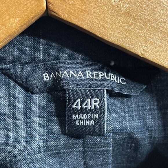 Banana Republic Sport Coat Mens 44R Gray Plaid Performance Wool Lightweight - Picture 3 of 16